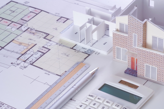 間取り図と電卓
